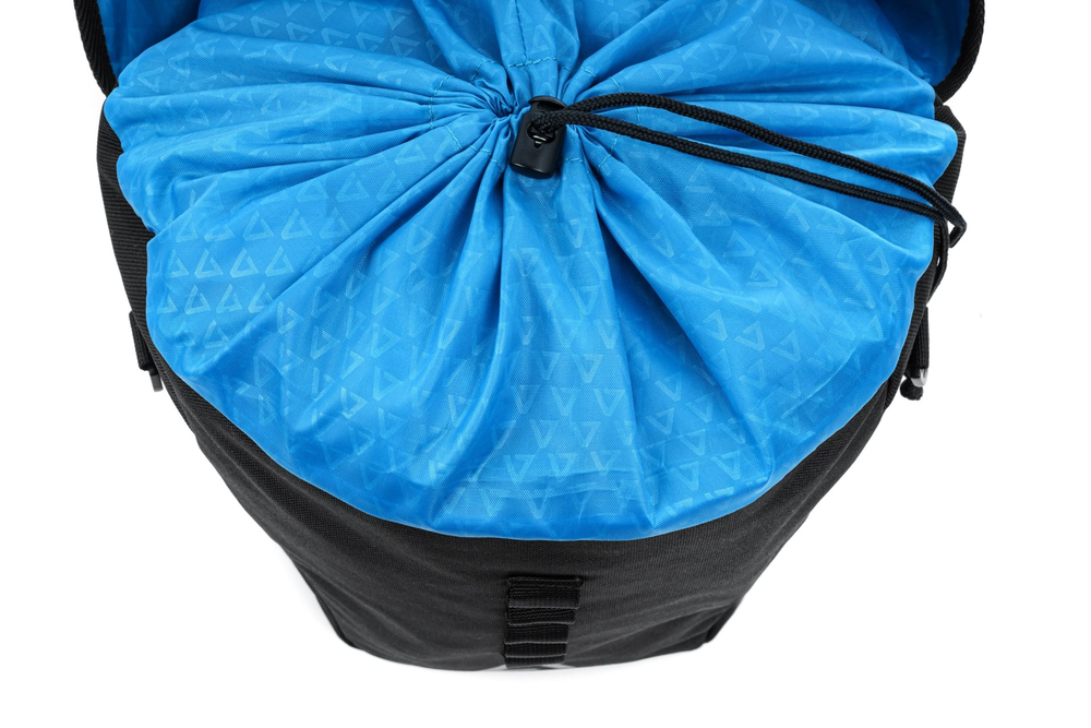 SAKWA CUBE ACID CITY 1*15L CZA