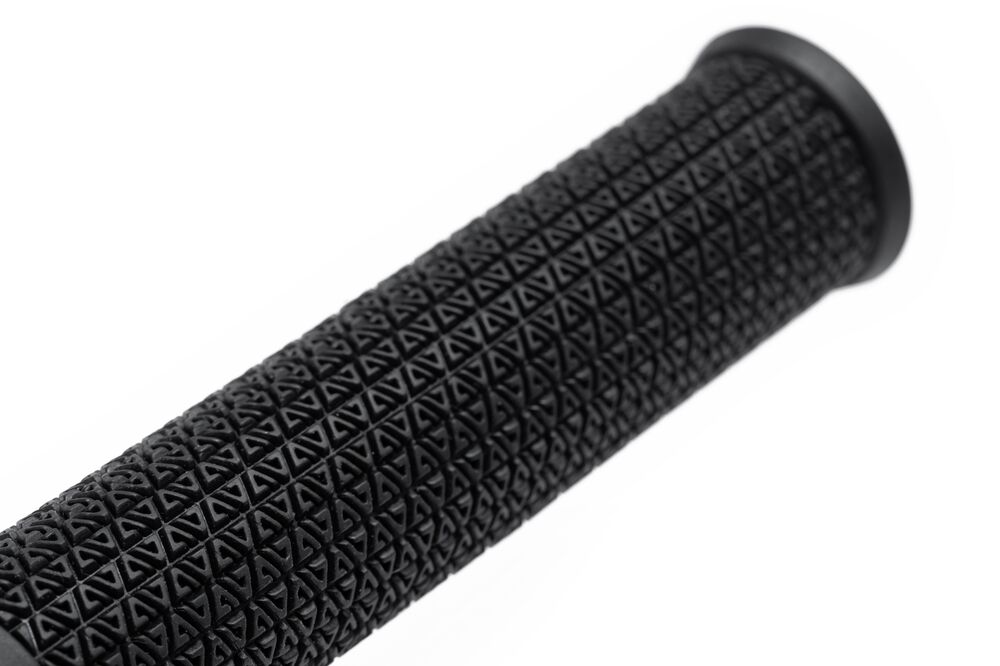 CHWYT CUBE ACID ICON 135MM CZA