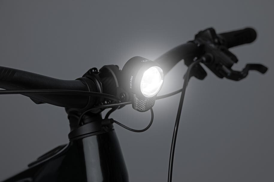LAMPA P CUBE E-BIKE PRO-E200 X-CONNE