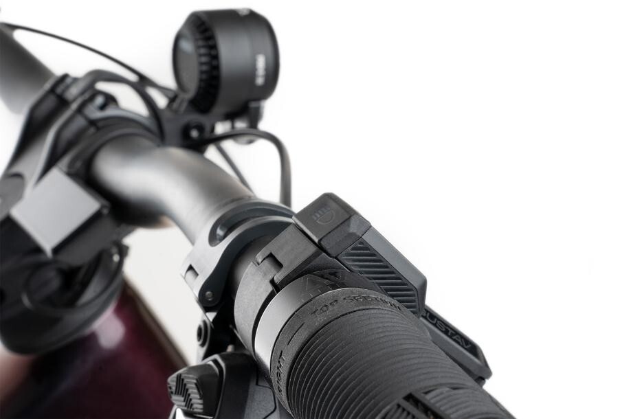 LAMPA P CUBE E-BIKE PRO-E200 X-CONNE