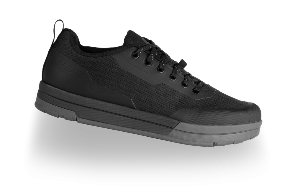 BUTY R.46 STRIX CZA CUBE