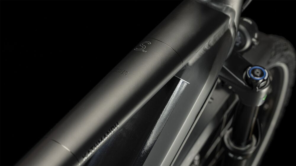 ROWER CUBE KATHMANDU HYBRID SLT 750 58L CZA/MET 23