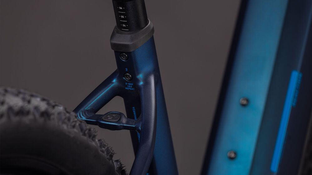 ROWER CUBE REACTION HYBRID PRO 800 27 S NIE 26 E