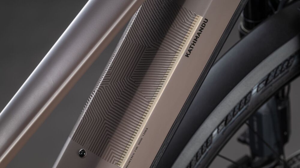 ROWER CUBE KATHMANDU HYBRID EXC 800 46XS RÓŻ/CHRO 26 Z