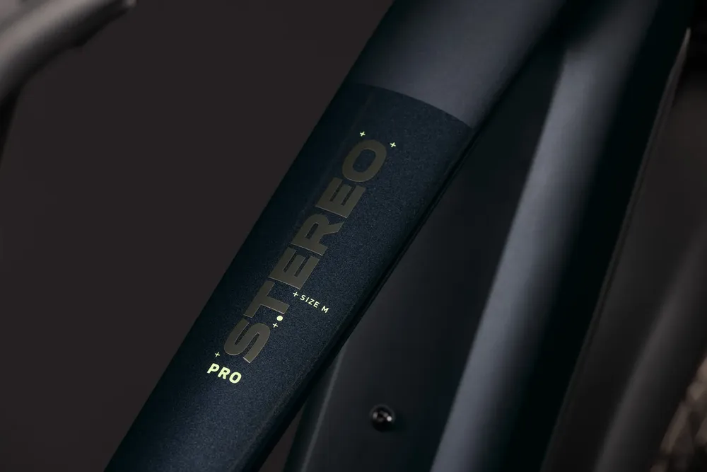 ROWER CUBE STEREO HYBRID ONE44 PRO 800 FE 29 L 27