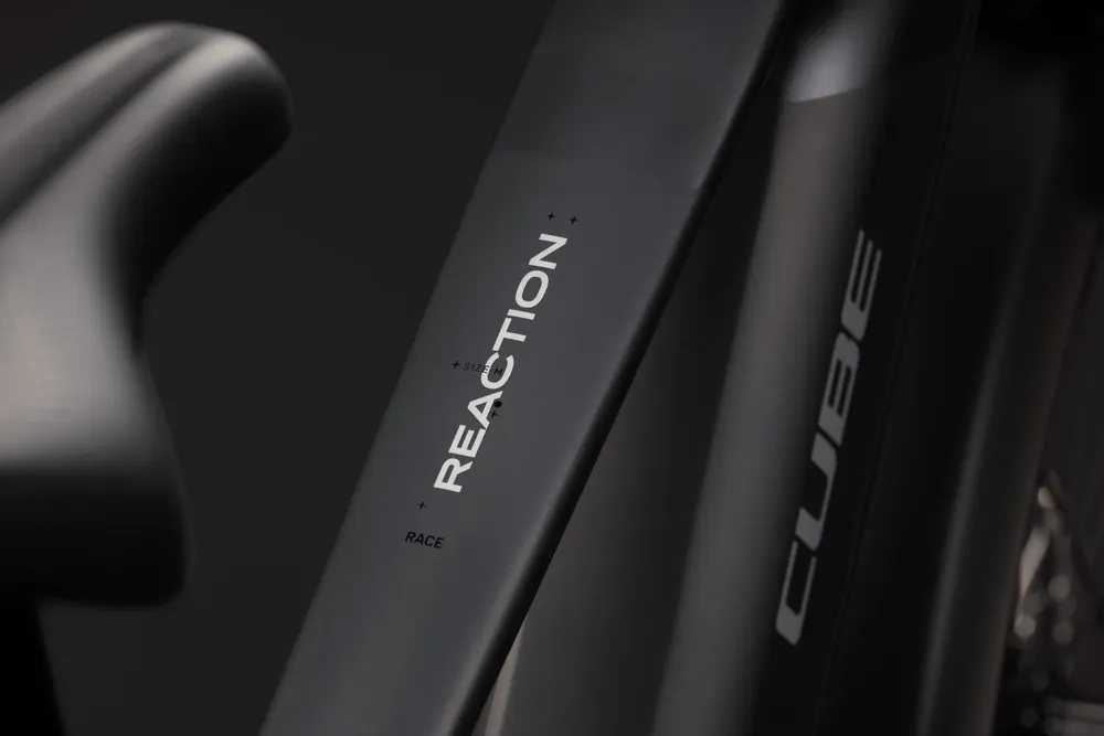 ROWER CUBE REACTION HYBRID RACE 800 FE 29 M 27