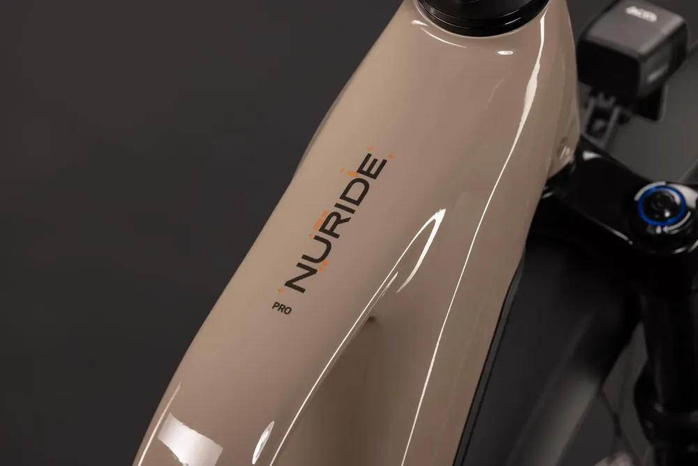 ROWER CUBE NURIDE HYBRID PRO 800 58 27 Z