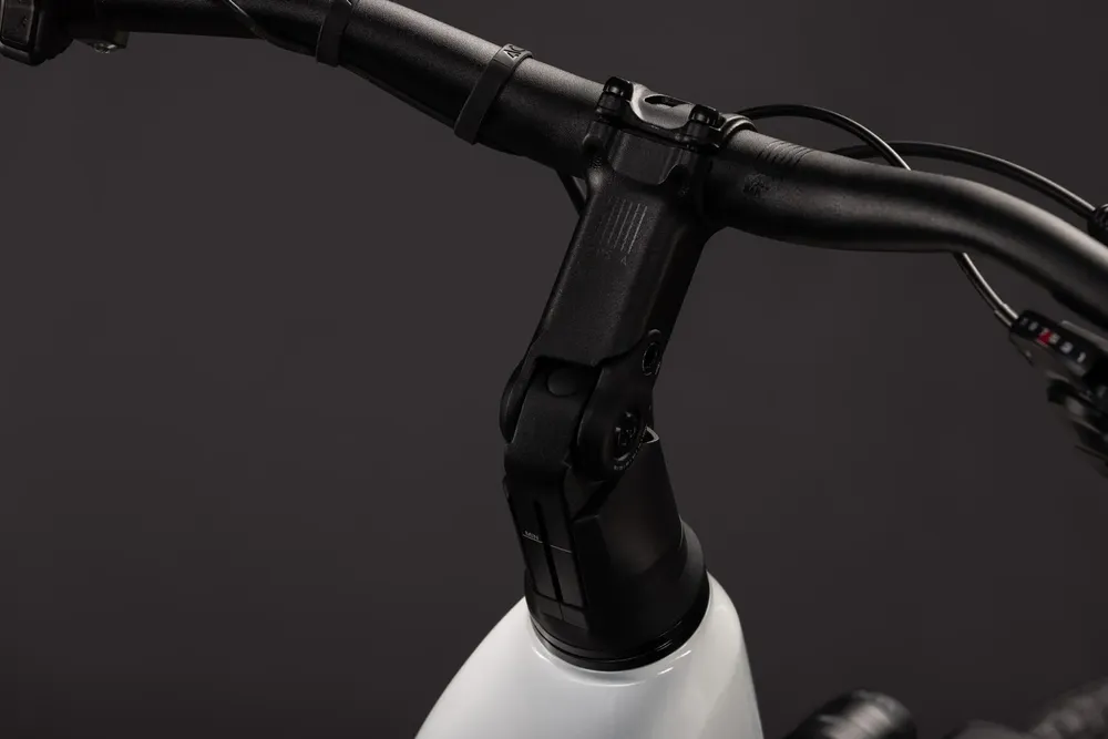ROWER CUBE TOURING HYBRID ONE 600 46 27 E