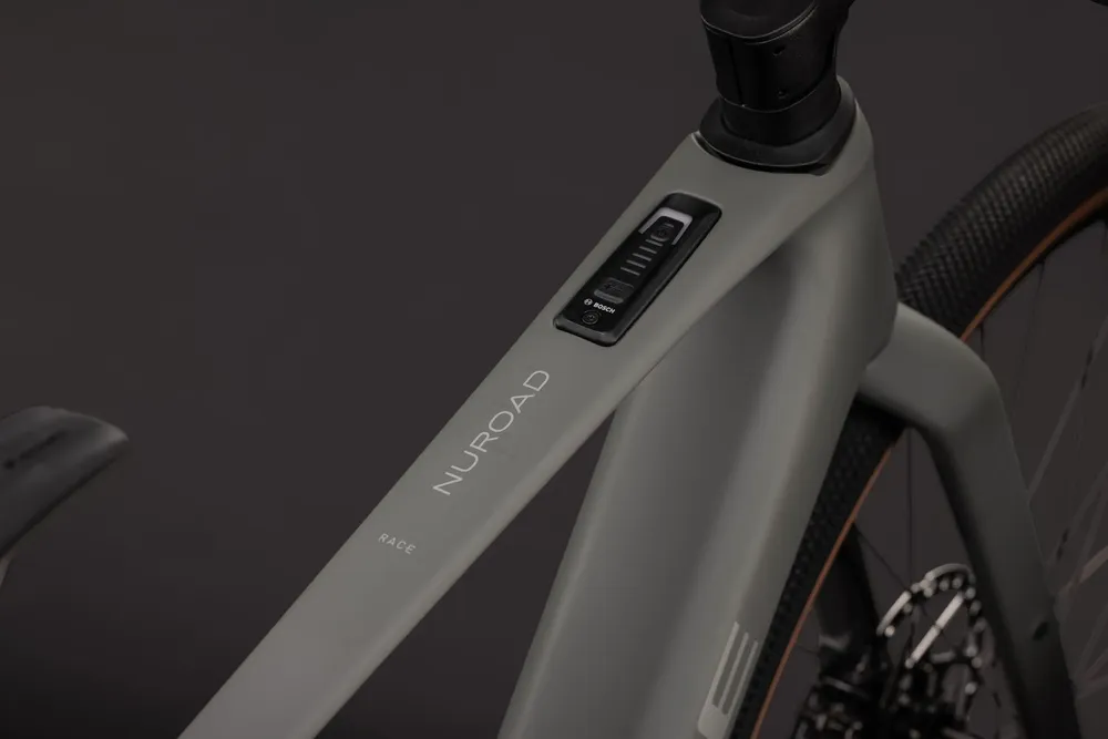 ROWER CUBE NUROAD HYBRID C:62 RACE 400X XS 27