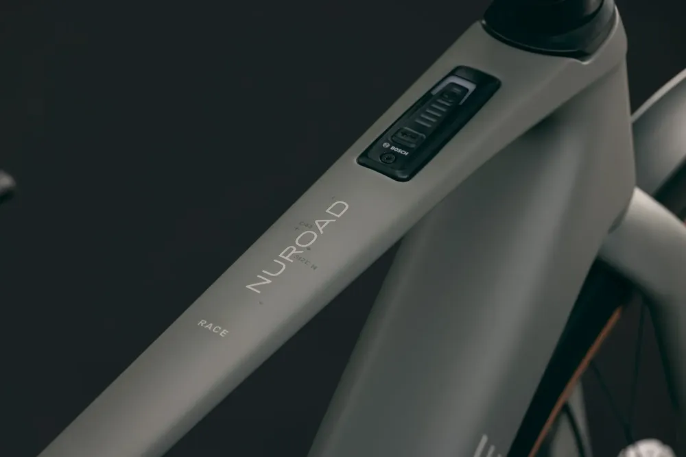 ROWER CUBE NUROAD HYBRID C:62 RACE 400X M 27