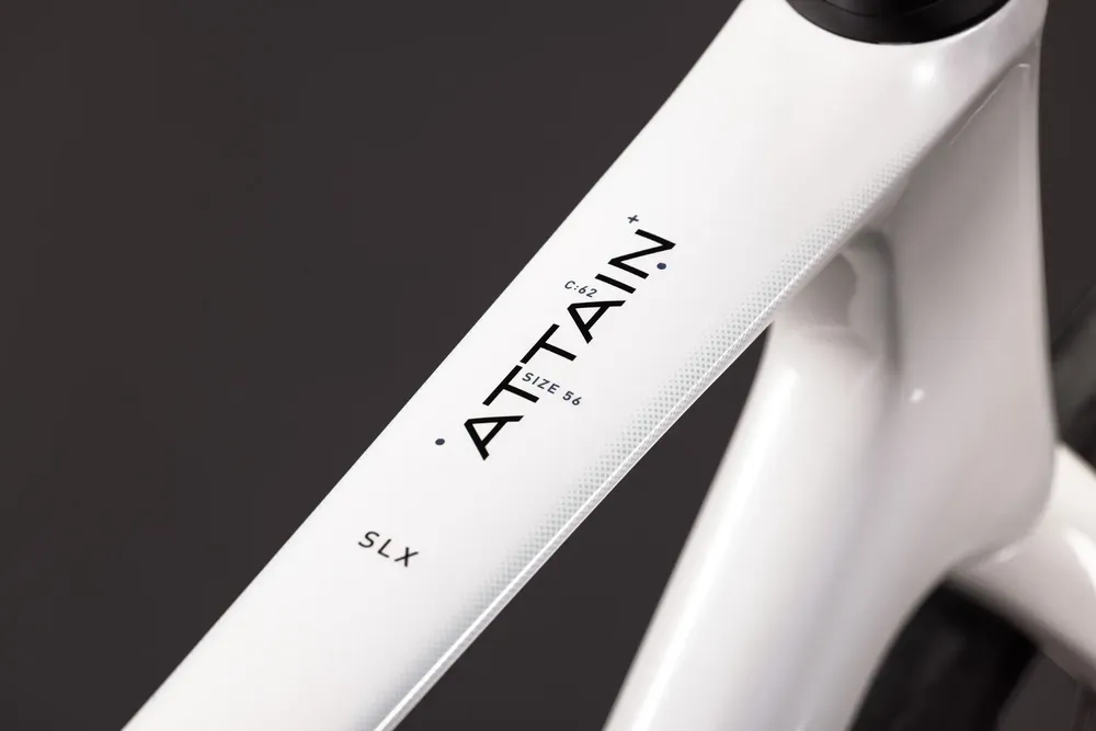 ROWER CUBE ATTAIN C62 SLX 47 27