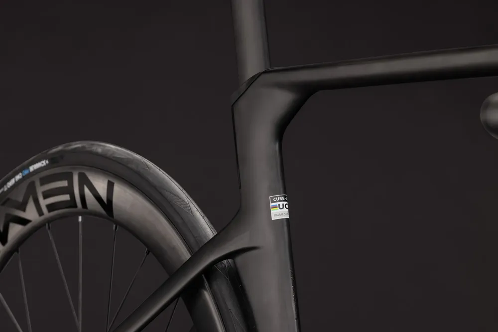 ROWER CUBE LITENING AERO C68X RACE 62 27