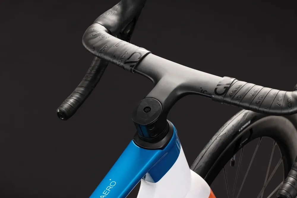 ROWER CUBE LITENING AERO C68X RACE 58 27