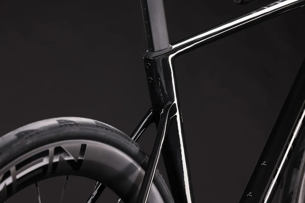 ROWER CUBE LITENING AIR C68X RACE 52 27